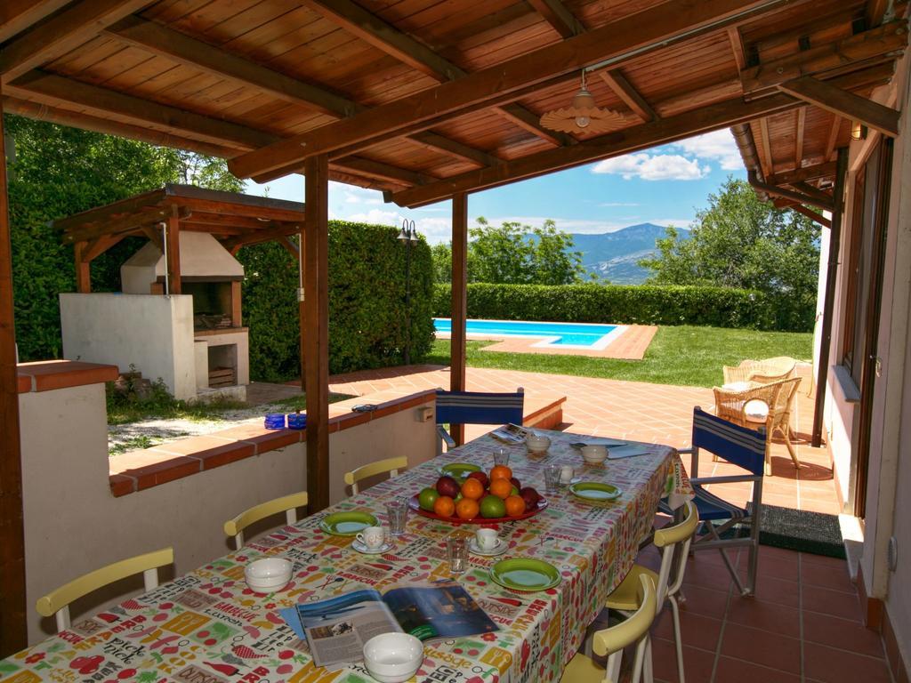 Belvilla By Oyo Villa Insieme San Valentino in Abruzzo Citeriore Chambre photo
